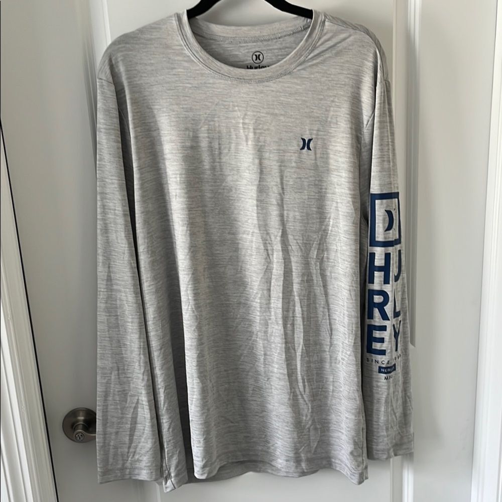 Hurley Gray Long Sleeve Tees for Casual Comfort